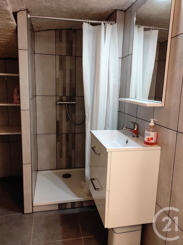 Studio à louer - 1 pièce - 20.11 m2 - LILLE - 59 - NORD-PAS-DE-CALAIS - Century 21 Rue Nationale Studio à louer - 1 pièce - 20.11 m2 - LILLE - 59 - NORD-PAS-DE-CALAIS - Century 21 Rue Nationale