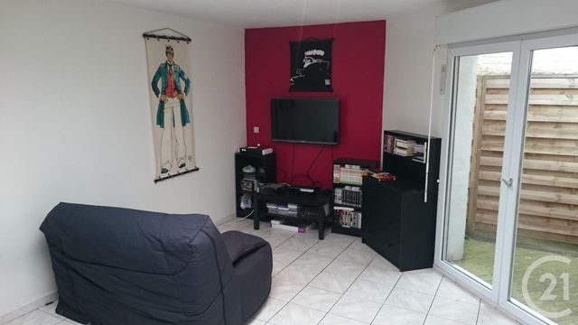 Afficher la photo en grand Appartement F1 à louer - 1 pièce - 33.6 m2 - LILLE - 59 - NORD-PAS-DE-CALAIS - Century 21 Rue Nationale