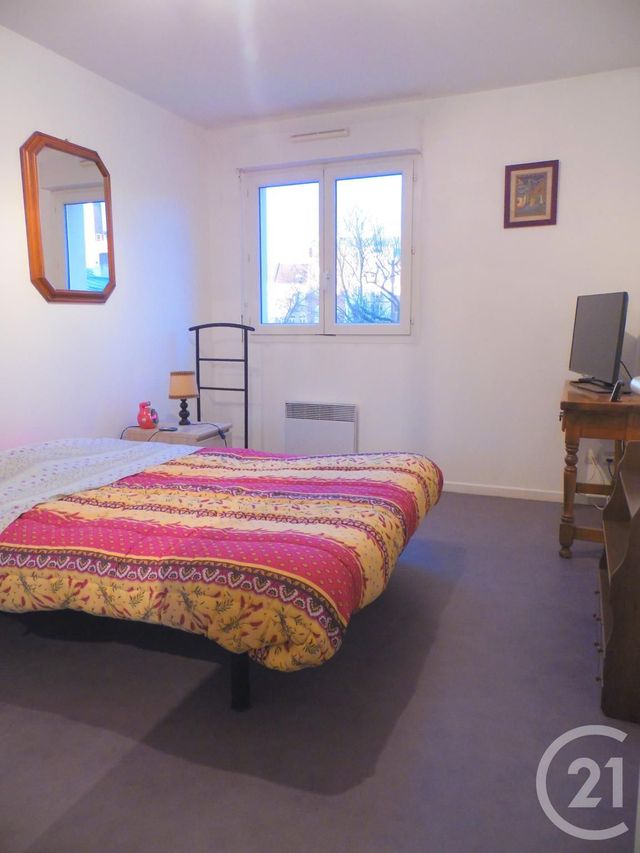 Afficher la photo en grand Appartement T2 à vendre - 2 pièces - 49.81 m2 - LILLE - 59 - NORD-PAS-DE-CALAIS - Century 21 Rue Nationale