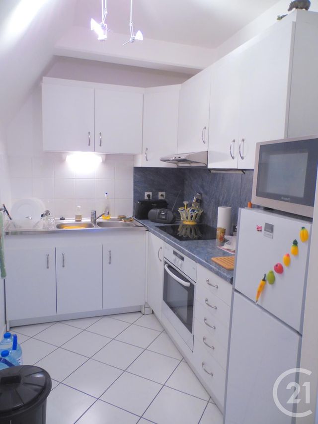 Afficher la photo en grand Appartement T2 à vendre - 2 pièces - 49.81 m2 - LILLE - 59 - NORD-PAS-DE-CALAIS - Century 21 Rue Nationale