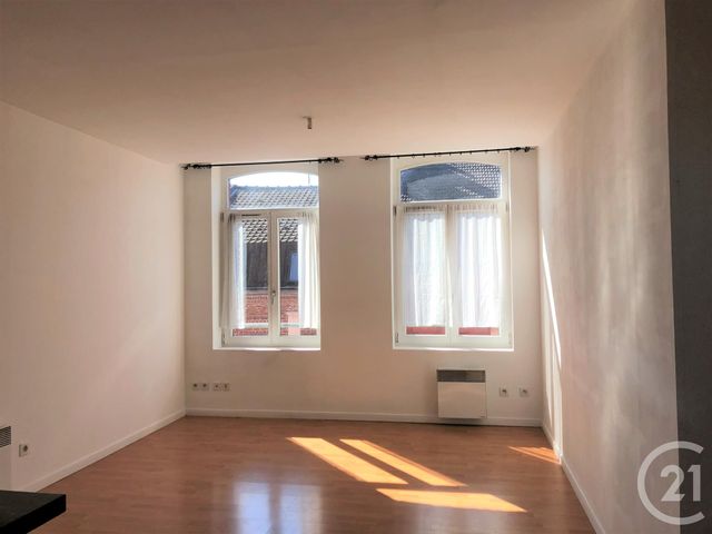 Appartement F2 à louer - 2 pièces - 33.3 m2 - LILLE - 59 - NORD-PAS-DE-CALAIS - Century 21 Rue Nationale Appartement F2 à louer - 2 pièces - 33.3 m2 - LILLE - 59 - NORD-PAS-DE-CALAIS - Century 21 Rue Nationale