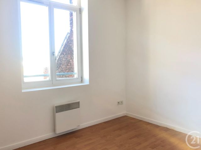 Appartement F2 à louer - 2 pièces - 33.3 m2 - LILLE - 59 - NORD-PAS-DE-CALAIS - Century 21 Rue Nationale Appartement F2 à louer - 2 pièces - 33.3 m2 - LILLE - 59 - NORD-PAS-DE-CALAIS - Century 21 Rue Nationale