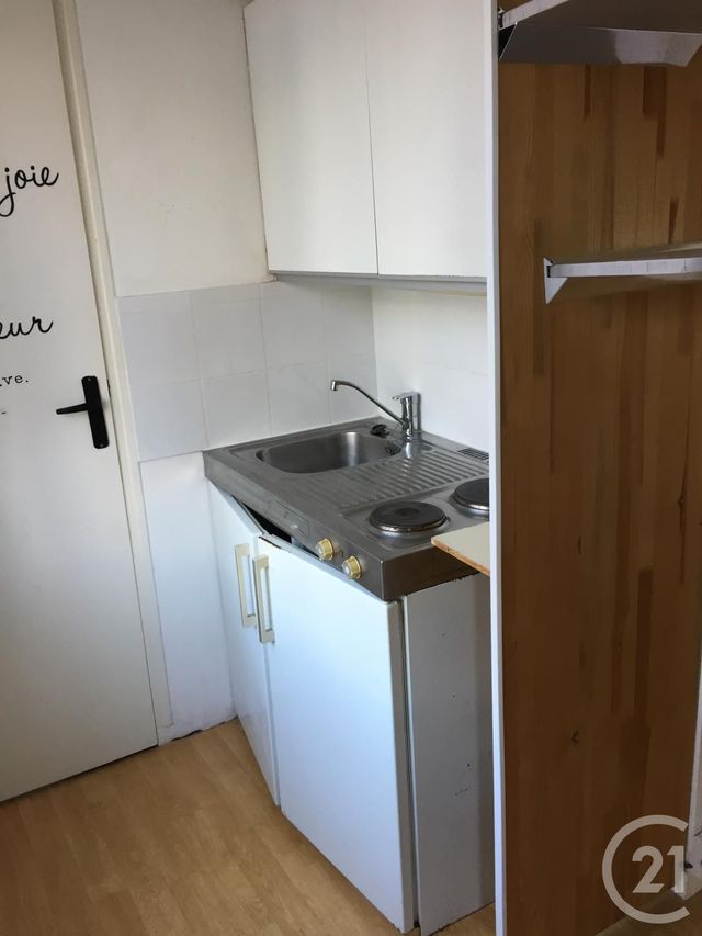 Appartement F1 à louer - 1 pièce - 17.34 m2 - LILLE - 59 - NORD-PAS-DE-CALAIS - Century 21 Rue Nationale Appartement F1 à louer - 1 pièce - 17.34 m2 - LILLE - 59 - NORD-PAS-DE-CALAIS - Century 21 Rue Nationale