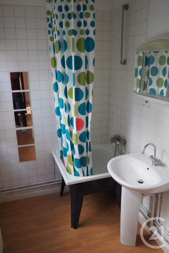 Appartement F1 à louer - 1 pièce - 17.34 m2 - LILLE - 59 - NORD-PAS-DE-CALAIS - Century 21 Rue Nationale Appartement F1 à louer - 1 pièce - 17.34 m2 - LILLE - 59 - NORD-PAS-DE-CALAIS - Century 21 Rue Nationale