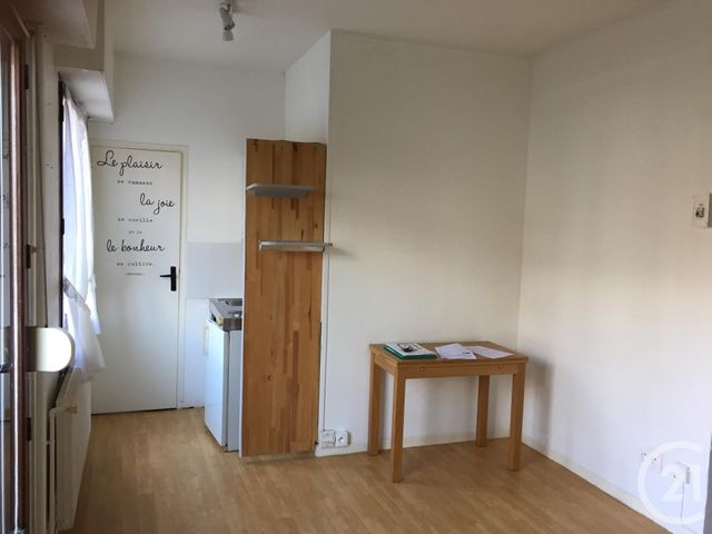 Appartement F1 à louer - 1 pièce - 17.34 m2 - LILLE - 59 - NORD-PAS-DE-CALAIS - Century 21 Rue Nationale Appartement F1 à louer - 1 pièce - 17.34 m2 - LILLE - 59 - NORD-PAS-DE-CALAIS - Century 21 Rue Nationale