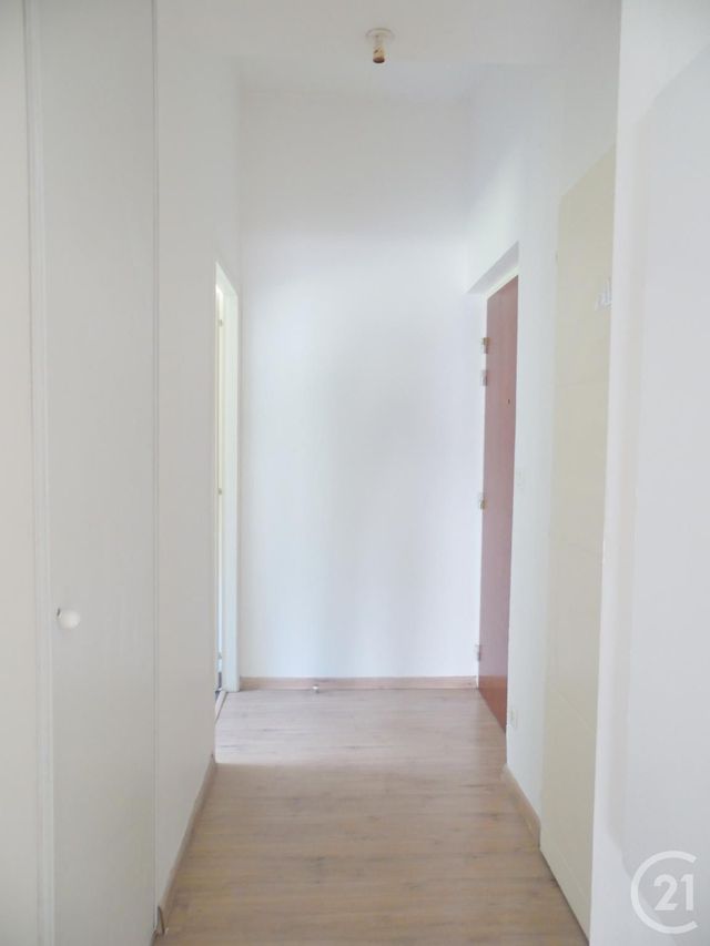 Appartement à louer - 2 pièces - 38.96 m2 - LILLE - 59 - NORD-PAS-DE-CALAIS - Century 21 Rue Nationale Appartement à louer - 2 pièces - 38.96 m2 - LILLE - 59 - NORD-PAS-DE-CALAIS - Century 21 Rue Nationale