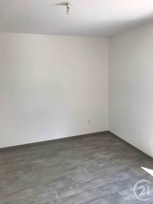 Appartement F2 à louer - 2 pièces - 43.65 m2 - TOURCOING - 59 - NORD-PAS-DE-CALAIS - Century 21 Rue Nationale Appartement F2 à louer - 2 pièces - 43.65 m2 - TOURCOING - 59 - NORD-PAS-DE-CALAIS - Century 21 Rue Nationale