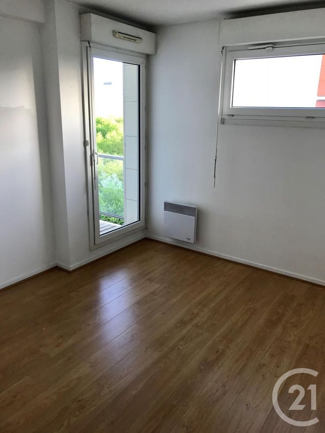 Appartement F2 à louer - 2 pièces - 54.0 m2 - LILLE - 59 - NORD-PAS-DE-CALAIS - Century 21 Rue Nationale Appartement F2 à louer - 2 pièces - 54.0 m2 - LILLE - 59 - NORD-PAS-DE-CALAIS - Century 21 Rue Nationale