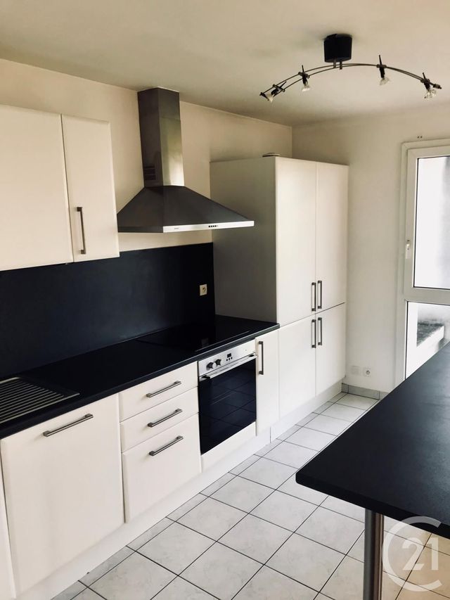 Appartement F2 à louer - 2 pièces - 54.0 m2 - LILLE - 59 - NORD-PAS-DE-CALAIS - Century 21 Rue Nationale Appartement F2 à louer - 2 pièces - 54.0 m2 - LILLE - 59 - NORD-PAS-DE-CALAIS - Century 21 Rue Nationale