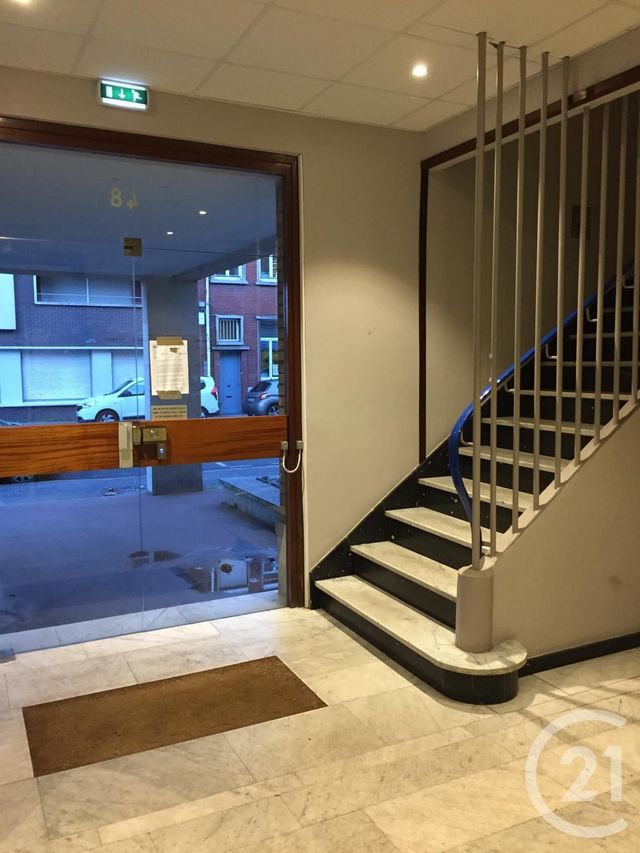Appartement F2 à louer - 2 pièces - 50.4 m2 - LILLE - 59 - NORD-PAS-DE-CALAIS - Century 21 Rue Nationale Appartement F2 à louer - 2 pièces - 50.4 m2 - LILLE - 59 - NORD-PAS-DE-CALAIS - Century 21 Rue Nationale