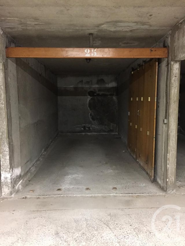 Appartement F2 à louer - 2 pièces - 50.4 m2 - LILLE - 59 - NORD-PAS-DE-CALAIS - Century 21 Rue Nationale Appartement F2 à louer - 2 pièces - 50.4 m2 - LILLE - 59 - NORD-PAS-DE-CALAIS - Century 21 Rue Nationale