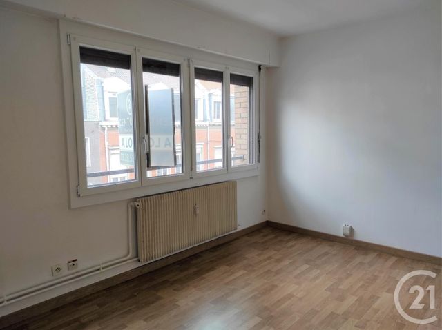 Appartement F2 à louer - 2 pièces - 50.4 m2 - LILLE - 59 - NORD-PAS-DE-CALAIS - Century 21 Rue Nationale Appartement F2 à louer - 2 pièces - 50.4 m2 - LILLE - 59 - NORD-PAS-DE-CALAIS - Century 21 Rue Nationale