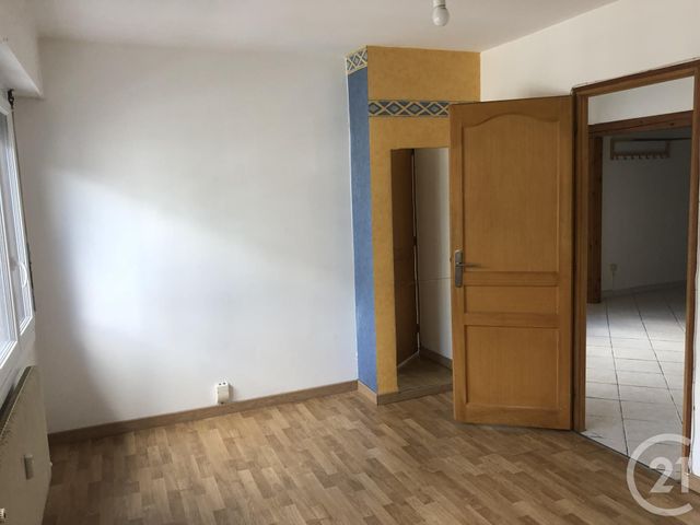 Appartement F2 à louer - 2 pièces - 50.4 m2 - LILLE - 59 - NORD-PAS-DE-CALAIS - Century 21 Rue Nationale Appartement F2 à louer - 2 pièces - 50.4 m2 - LILLE - 59 - NORD-PAS-DE-CALAIS - Century 21 Rue Nationale