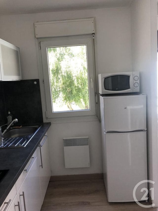Appartement F2 à louer - 2 pièces - 43.43 m2 - LILLE - 59 - NORD-PAS-DE-CALAIS - Century 21 Rue Nationale Appartement F2 à louer - 2 pièces - 43.43 m2 - LILLE - 59 - NORD-PAS-DE-CALAIS - Century 21 Rue Nationale