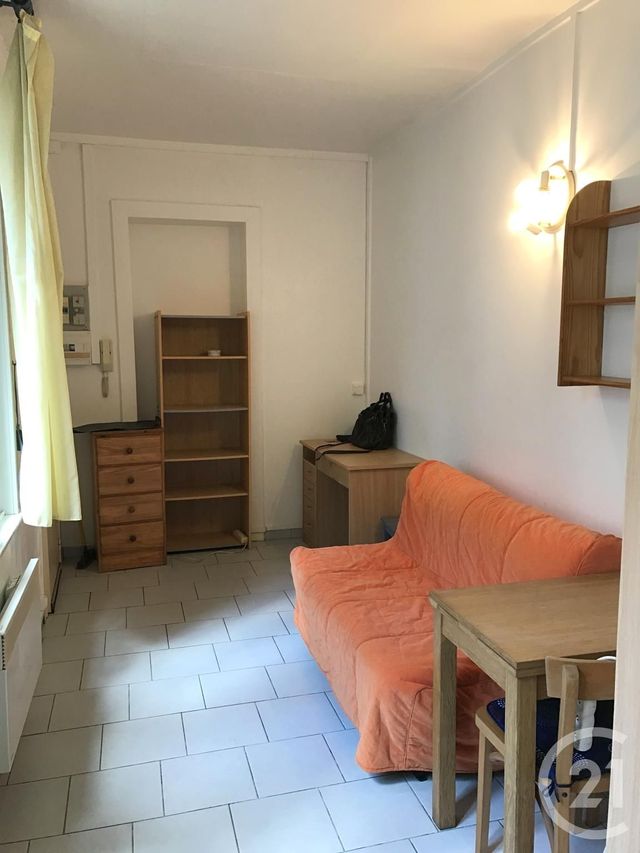 Afficher la photo en grand Appartement F1 à vendre - 1 pièce - 16.88 m2 - LILLE - 59 - NORD-PAS-DE-CALAIS - Century 21 Rue Nationale
