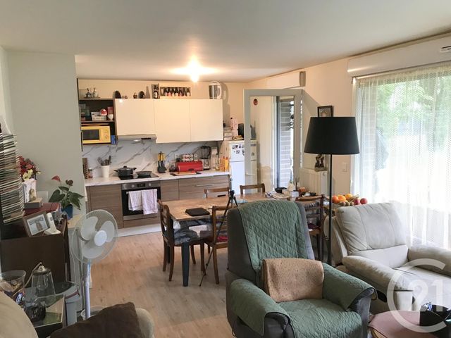 Afficher la photo en grand Appartement F3 à vendre - 3 pièces - 66.55 m2 - LA MADELEINE - 59 - NORD-PAS-DE-CALAIS - Century 21 Rue Nationale