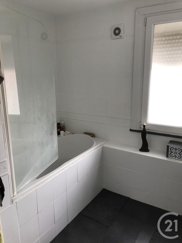 Afficher la photo en grand maison à vendre - 5 pièces - 107.0 m2 - COMINES - 59 - NORD-PAS-DE-CALAIS - Century 21 Rue Nationale