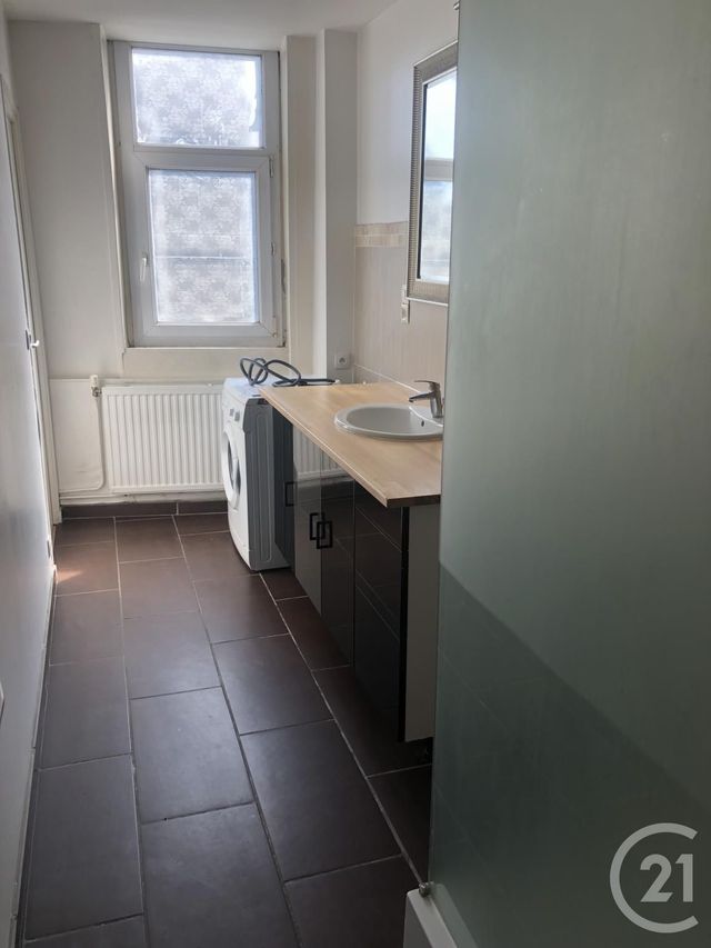 Afficher la photo en grand Appartement F3 à louer - 3 pièces - 79.43 m2 - LILLE - 59 - NORD-PAS-DE-CALAIS - Century 21 Rue Nationale