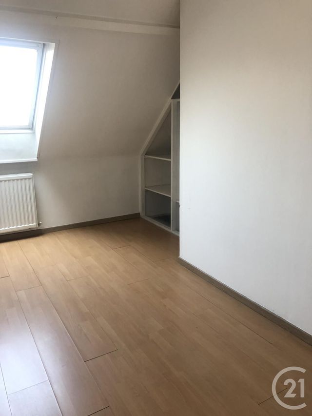 Afficher la photo en grand Appartement F3 à louer - 3 pièces - 79.43 m2 - LILLE - 59 - NORD-PAS-DE-CALAIS - Century 21 Rue Nationale