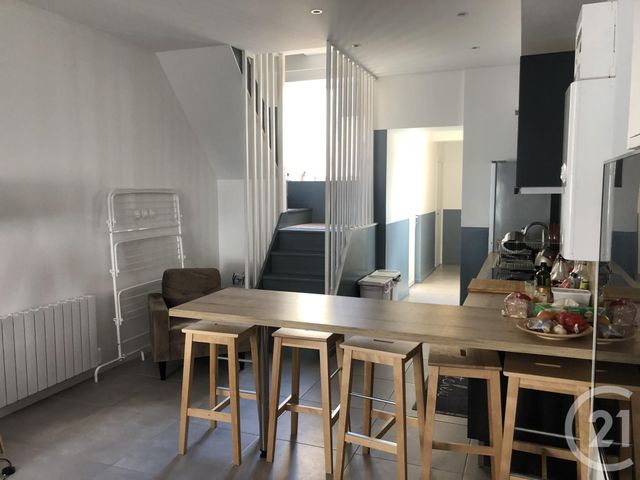 Chambre à louer - 1 pièce - 10.25 m2 - LILLE - 59 - NORD-PAS-DE-CALAIS - Century 21 Rue Nationale