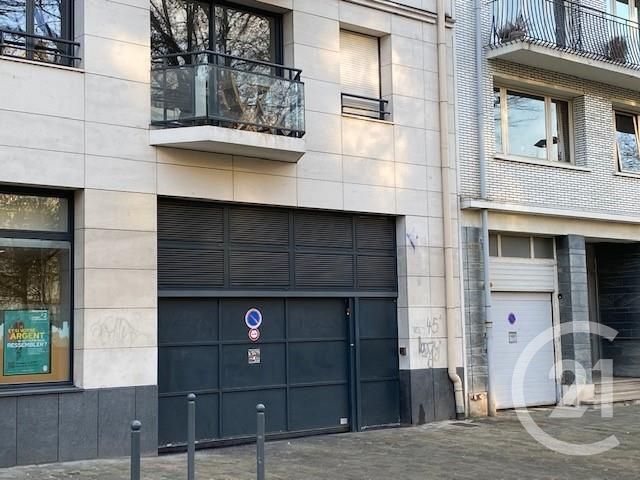 parking à louer - 10.0 m2 - LILLE - 59 - NORD-PAS-DE-CALAIS - Century 21 Rue Nationale