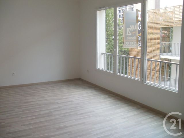 Appartement F2 à louer - 2 pièces - 47.55 m2 - TOURCOING - 59 - NORD-PAS-DE-CALAIS - Century 21 Rue Nationale