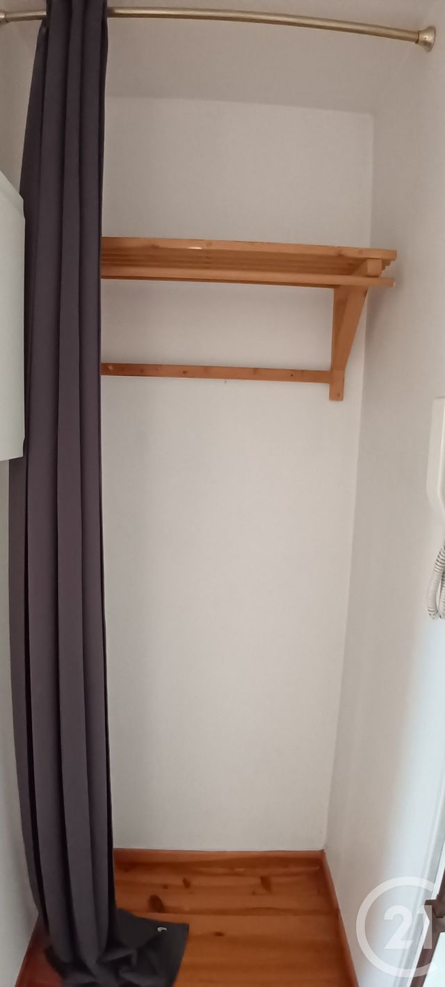 Appartement F1 bis à vendre - 2 pièces - 24.95 m2 - LILLE - 59 - NORD-PAS-DE-CALAIS - Century 21 Rue Nationale