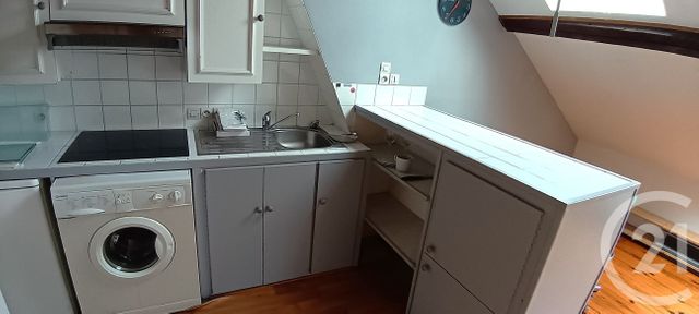 Appartement F1 bis à vendre - 2 pièces - 24.95 m2 - LILLE - 59 - NORD-PAS-DE-CALAIS - Century 21 Rue Nationale