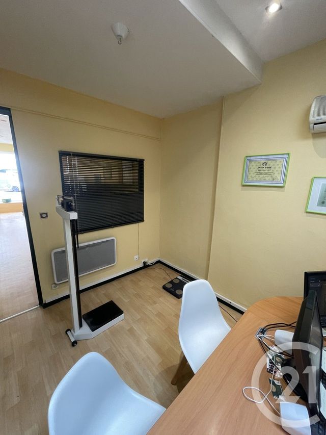 commerce à louer - 44.96 m2 - LILLE - 59 - NORD-PAS-DE-CALAIS - Century 21 Rue Nationale