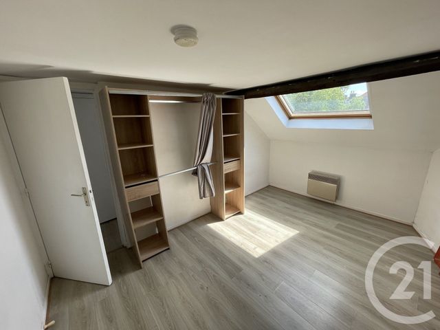 Afficher la photo en grand Appartement T2 à louer - 2 pièces - 40.5 m2 - LILLE - 59 - NORD-PAS-DE-CALAIS - Century 21 Rue Nationale