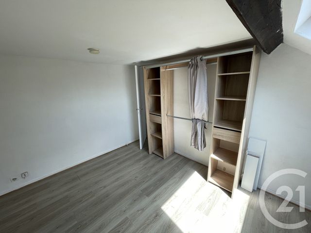 Afficher la photo en grand Appartement T2 à louer - 2 pièces - 40.5 m2 - LILLE - 59 - NORD-PAS-DE-CALAIS - Century 21 Rue Nationale