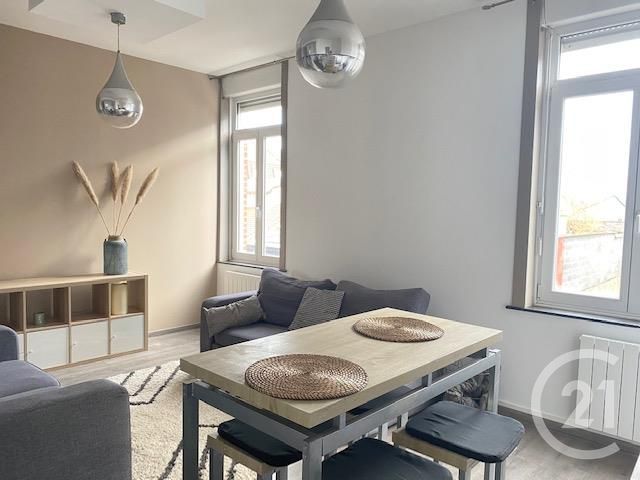 Afficher la photo en grand Appartement à louer - 4 pièces - 84.03 m2 - TOURCOING - 59 - NORD-PAS-DE-CALAIS - Century 21 Rue Nationale