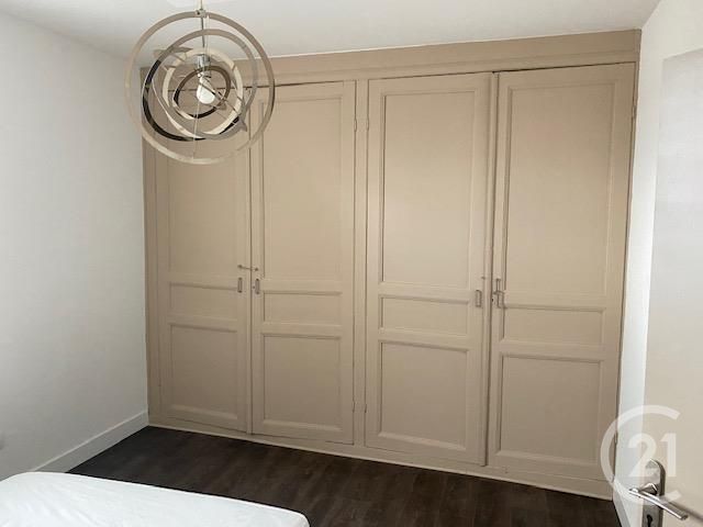 Afficher la photo en grand Appartement à louer - 4 pièces - 84.03 m2 - TOURCOING - 59 - NORD-PAS-DE-CALAIS - Century 21 Rue Nationale