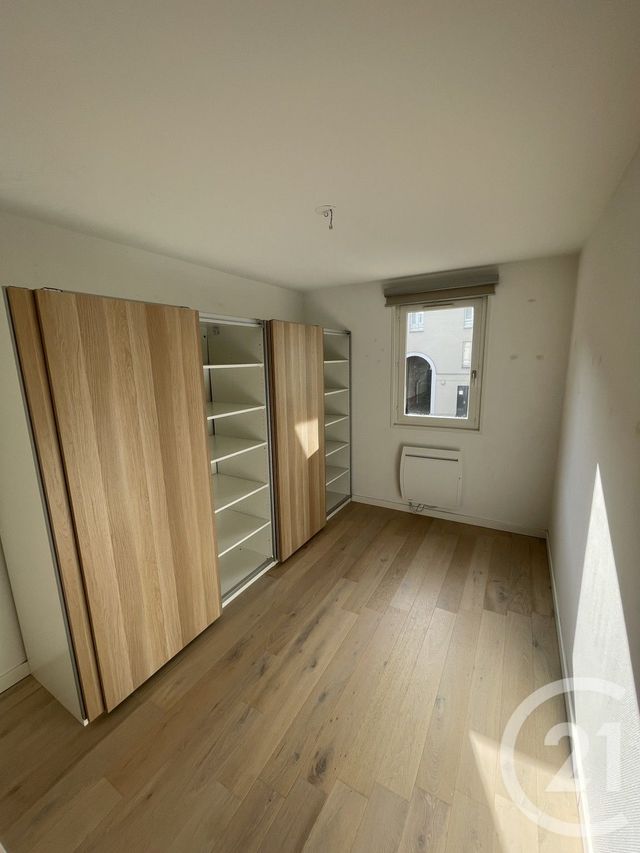 Appartement F3 à louer - 3 pièces - 71.46 m2 - LILLE - 59 - NORD-PAS-DE-CALAIS - Century 21 Rue Nationale