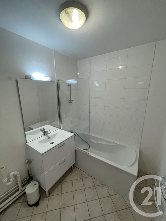 Appartement F3 à louer - 3 pièces - 71.46 m2 - LILLE - 59 - NORD-PAS-DE-CALAIS - Century 21 Rue Nationale