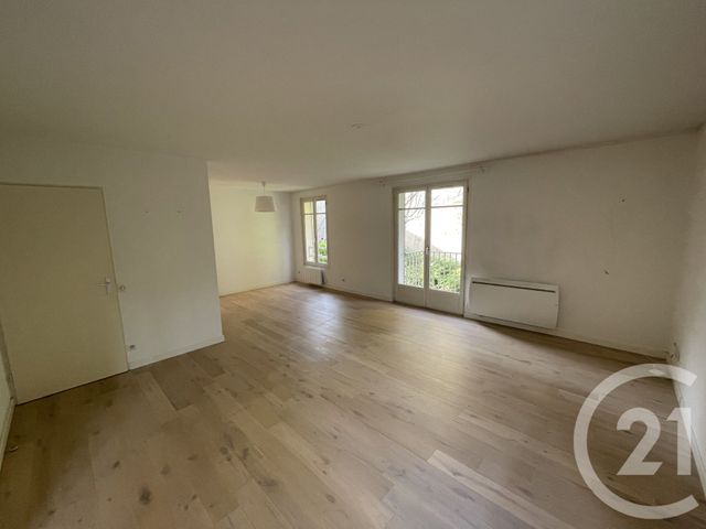 Appartement F3 à louer - 3 pièces - 71.46 m2 - LILLE - 59 - NORD-PAS-DE-CALAIS - Century 21 Rue Nationale