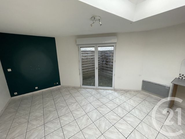 Afficher la photo en grand Appartement F1 à louer - 1 pièce - 33.6 m2 - LILLE - 59 - NORD-PAS-DE-CALAIS - Century 21 Rue Nationale