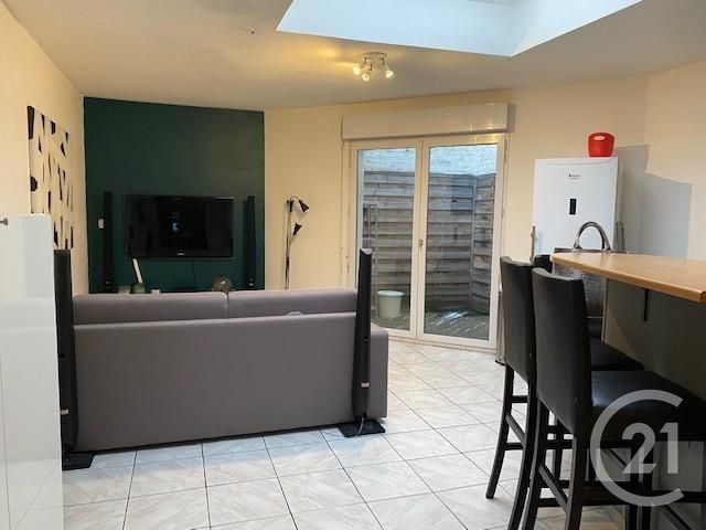 Afficher la photo en grand Appartement F1 à louer - 1 pièce - 33.6 m2 - LILLE - 59 - NORD-PAS-DE-CALAIS - Century 21 Rue Nationale