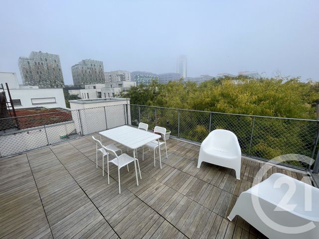 Afficher la photo en grand Appartement à louer - 4 pièces - 81.55 m2 - LILLE - 59 - NORD-PAS-DE-CALAIS - Century 21 Rue Nationale