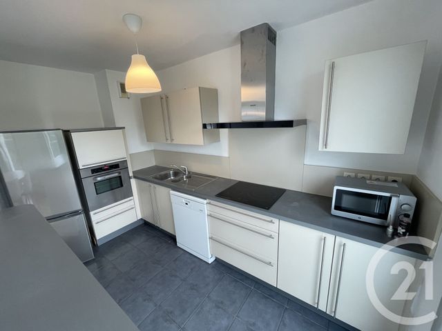 Afficher la photo en grand Appartement à louer - 4 pièces - 81.55 m2 - LILLE - 59 - NORD-PAS-DE-CALAIS - Century 21 Rue Nationale