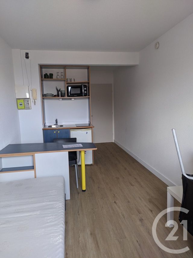 Appartement F1 à louer - 1 pièce - 17.89 m2 - LILLE - 59 - NORD-PAS-DE-CALAIS - Century 21 Rue Nationale