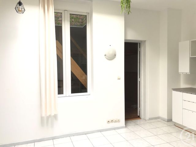 Appartement T2 à louer - 2 pièces - 44.88 m2 - LILLE - 59 - NORD-PAS-DE-CALAIS - Century 21 Rue Nationale