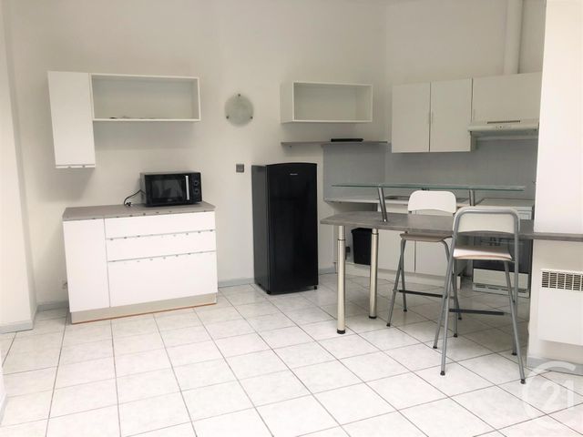 Appartement T2 à louer - 2 pièces - 44.88 m2 - LILLE - 59 - NORD-PAS-DE-CALAIS - Century 21 Rue Nationale
