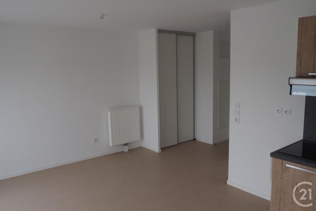 Appartement F1 à louer - 1 pièce - 27.75 m2 - LILLE - 59 - NORD-PAS-DE-CALAIS - Century 21 Rue Nationale