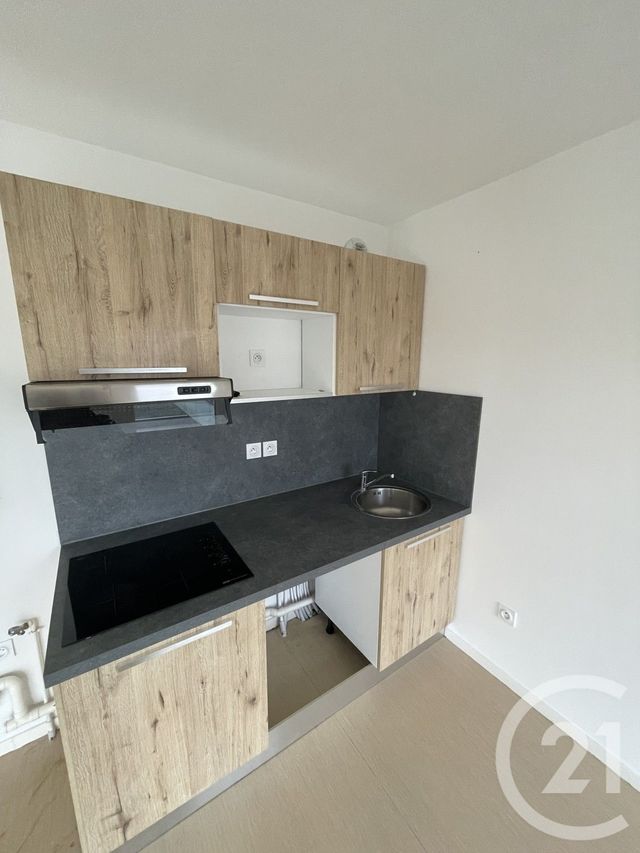 Appartement F1 à louer - 1 pièce - 27.75 m2 - LILLE - 59 - NORD-PAS-DE-CALAIS - Century 21 Rue Nationale