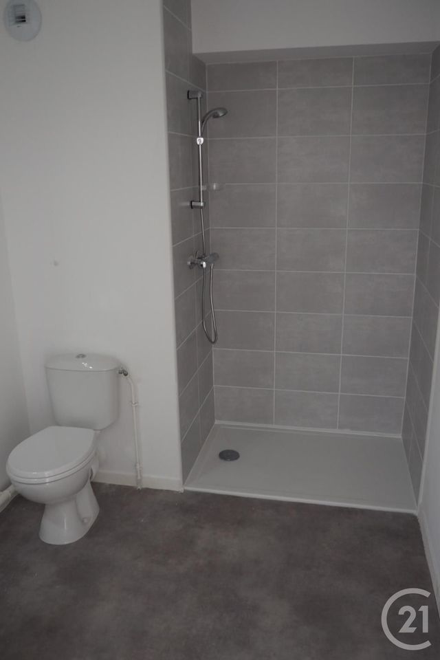 Appartement F1 à louer - 1 pièce - 27.75 m2 - LILLE - 59 - NORD-PAS-DE-CALAIS - Century 21 Rue Nationale