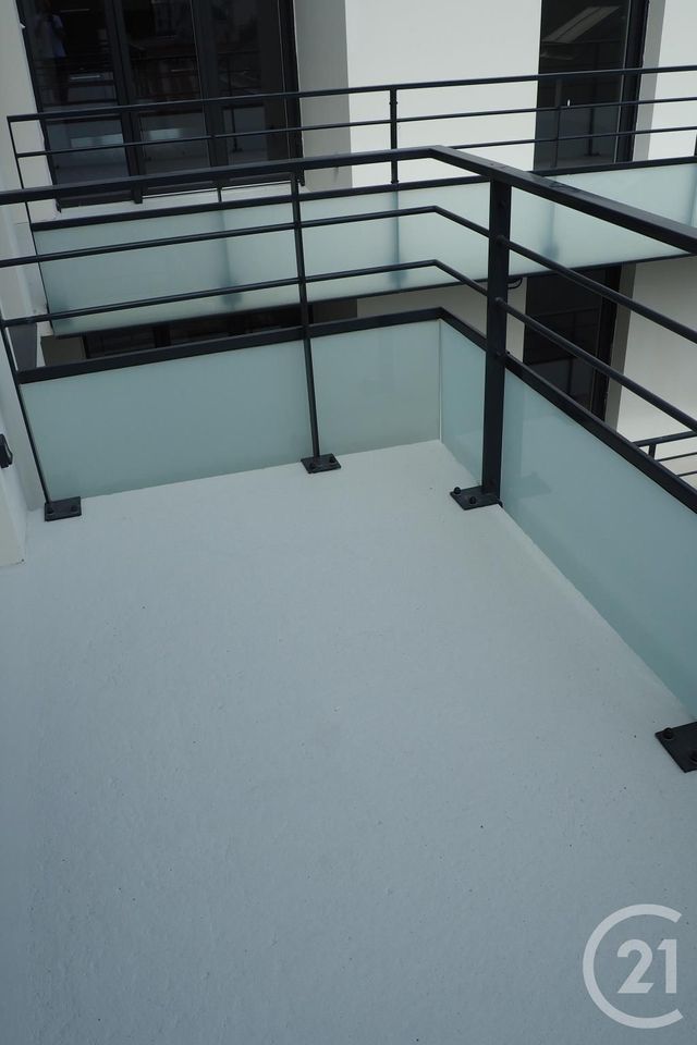 Appartement F1 à louer - 1 pièce - 27.75 m2 - LILLE - 59 - NORD-PAS-DE-CALAIS - Century 21 Rue Nationale