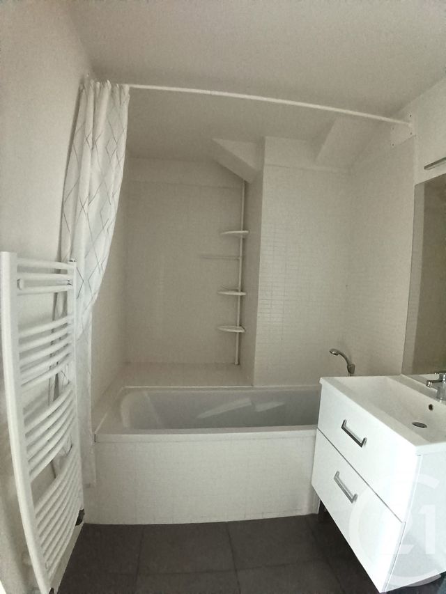 Appartement F2 à vendre - 2 pièces - 49.37 m2 - LILLE - 59 - NORD-PAS-DE-CALAIS - Century 21 Rue Nationale