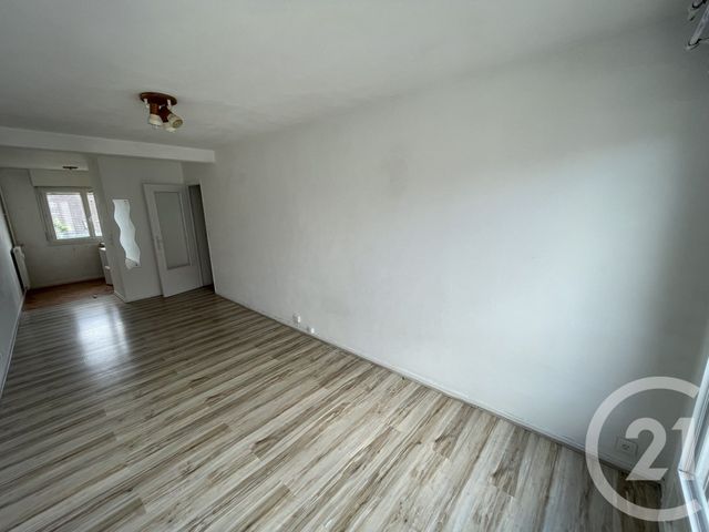 Appartement F1 à louer - 1 pièce - 29.77 m2 - LILLE - 59 - NORD-PAS-DE-CALAIS - Century 21 Rue Nationale