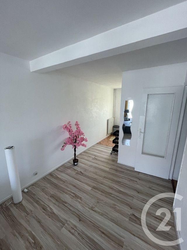 Appartement F1 à louer - 1 pièce - 29.77 m2 - LILLE - 59 - NORD-PAS-DE-CALAIS - Century 21 Rue Nationale